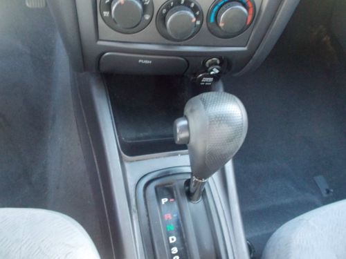 2005 Hyundai Elantra, NO RESERVE, image 7