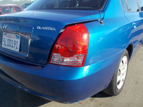 2005 Hyundai Elantra, NO RESERVE, image 13