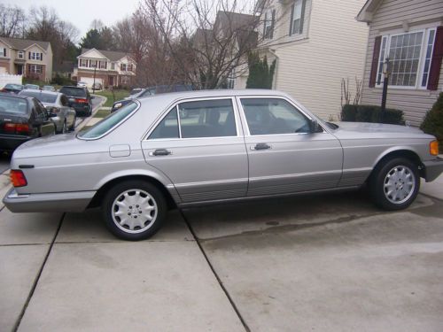 Historic classic car - 1985 benz 380se - $9400