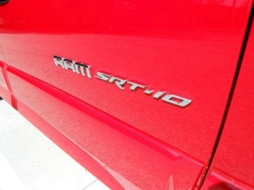 NO RESERVE 05 SRT 10 Like New 6k Miles Nicest Viper Truck available All Options, image 18