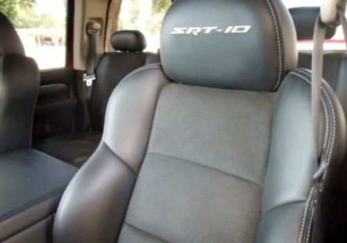 NO RESERVE 05 SRT 10 Like New 6k Miles Nicest Viper Truck available All Options, image 36