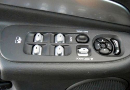 NO RESERVE 05 SRT 10 Like New 6k Miles Nicest Viper Truck available All Options, image 48