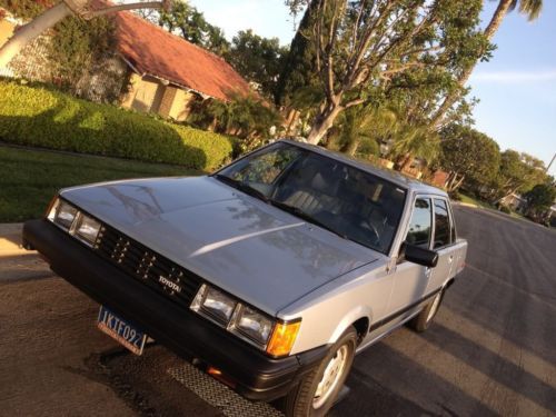 1984 toyota camry dlx sedan 4-door 2.0l, low miles, no accidents, classic!