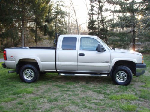 2004 chevrolet 2500hd diesel duramax 4x4 loaded clean gmc 6.6l