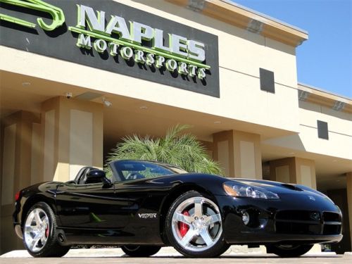 2006 dodge viper srt-10 6 speed, super low miles, amazing condition