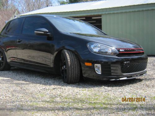 2010 Volkswagen GTI Hatchback 2-Door 2.0L, image 2
