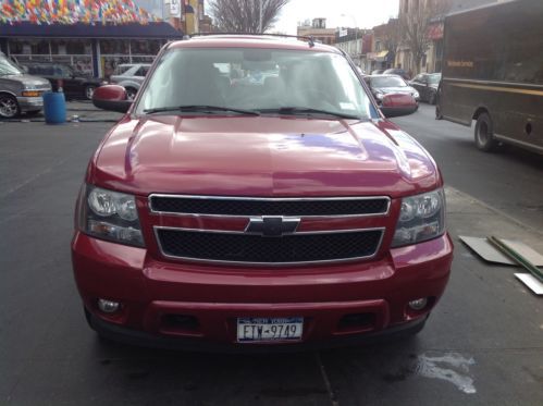 2007 chevrolet tahoe red great condition fully loaded lt model