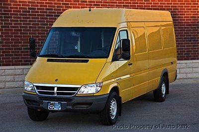 05 sprinter 2500 diesel high ceiling 158-in.wb all maintanance done rear shelves