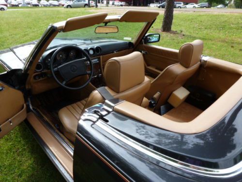 Beautiful 1986 Mercedes 560 SL , Metallic gray with tan leather 58,648 miles, image 6