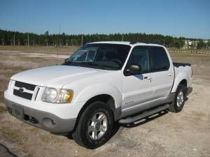 Ford explorer sport-trac, very clean, everything works, brand new transmission