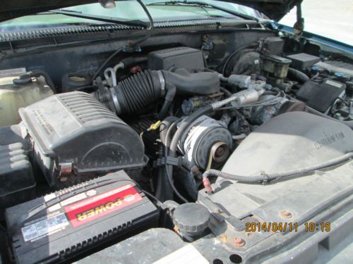 1999 Chevrolet K1500 Suburban LS Sport Utility 4-Door 5.7L, image 13