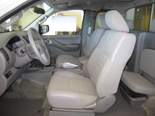 2013 Nissan Frontier S Extended Cab Pickup 4-Door 2.5L, image 5