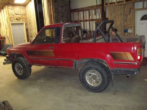 1985 toyota 4runner western truck straight axle 4x4 sr5 22r 22re fuel injected