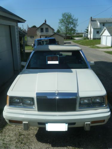 1986 lebaron convertible 86k miles *runs good!* *good gas mileage!*