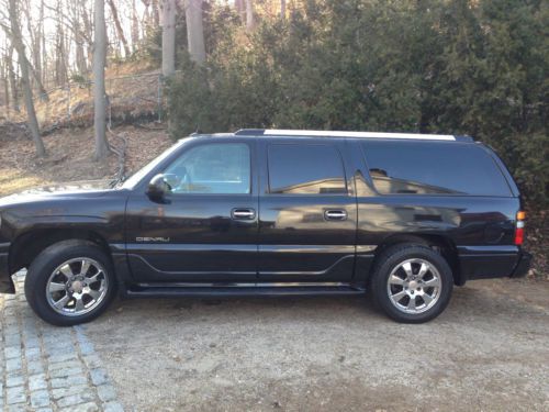 2005 yukon xl denali black  (oyster bay, ny)