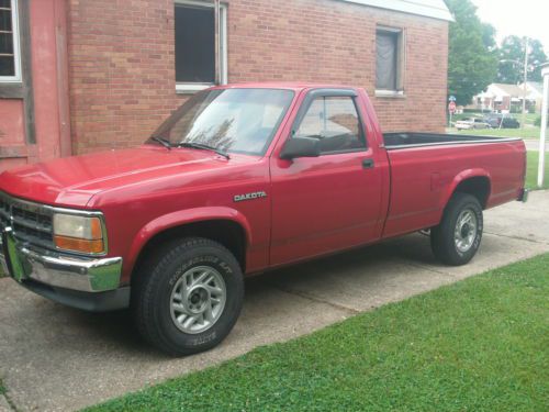 Dodge dakota 4x4 le 3.9l 1992 long bed - runs great!