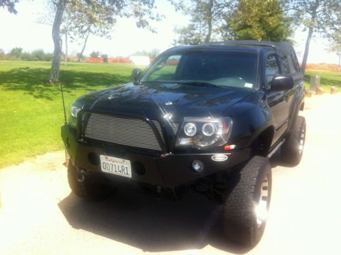 2005 toyota tacoma base standard cab pickup 2-door 2.7l