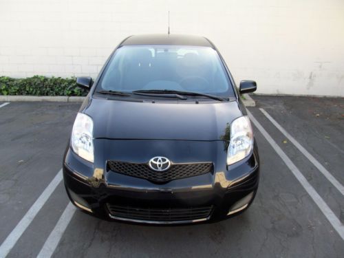 2011 toyota yaris base hatchback 2-door 1.5l