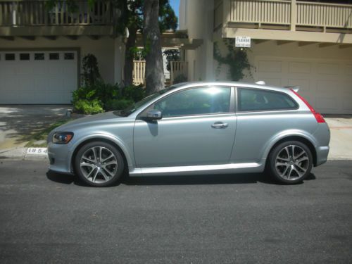 2010 volvo c30 r design low miles with factory warranty