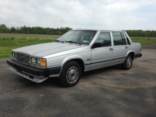 1986 volvo 740 gle sedan 4-door 2.3l