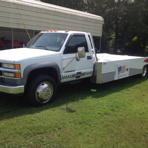 Chevrolet 3500 hd custom hauler