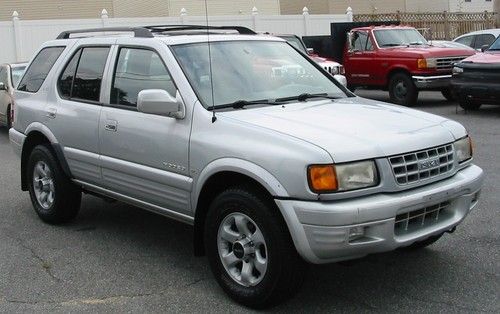 1998 isuzu rodeo ls sport utility 4-door 3.2l