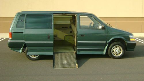 1993 chrysler town country handicap wheelchair van very low 34k miles no reserve