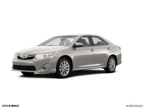 2014 toyota camry hybrid xle