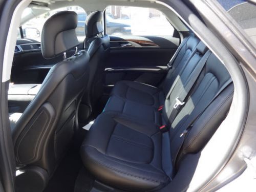 2014 lincoln mkz base