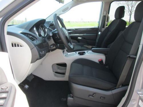 2014 dodge grand caravan sxt