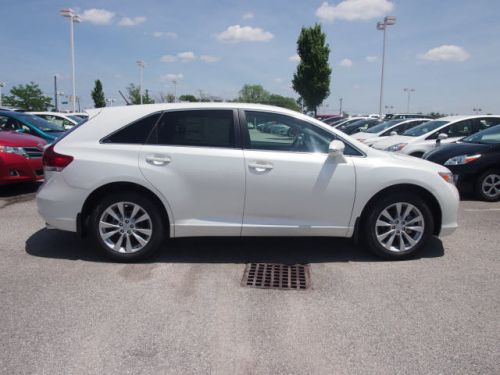 2014 toyota venza le