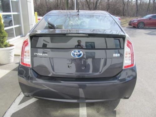 2014 toyota prius two