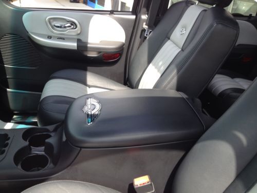 Harley Davidson LOW MILES Crew Cab Leather SuperCharged Black Truck Sunroof, image 39