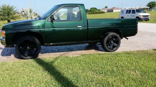 1997 nissan pickup xe standard cab pickup 2-door 2.4l