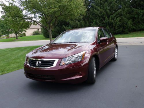 2008 honda accord ex-l navi 4 dr. sedan  only 19k mi.  1st owner