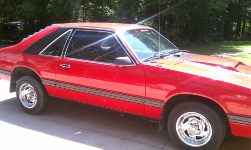 1982 ford mustang glx hatchback 2-door 2.3l