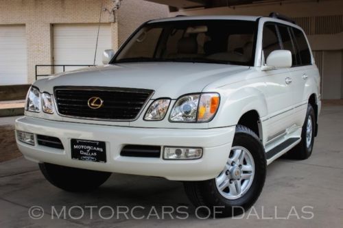 2000 lexus lx 470 one owner
sunroof heated leather seats 
four wheel drive