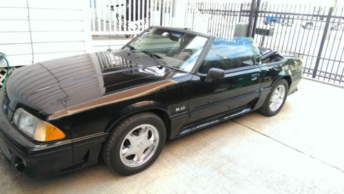 1993 ford mustang gt convertible (5-speed, triple black, foxbody) all stock