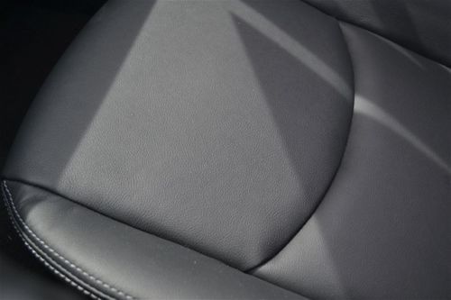 2DR CONV GR New 2.0L Leather seats Convertible roof - Manual Power mirrors, US $30,640.00, image 17