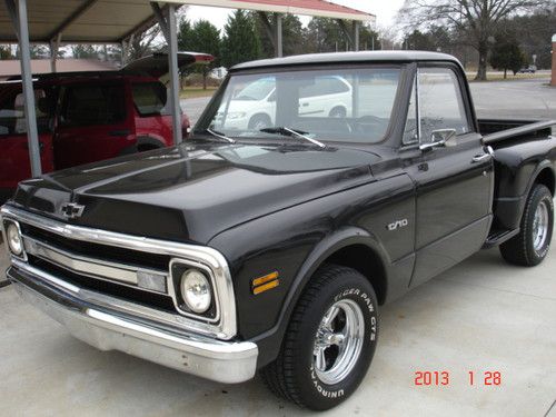 Nice clean 1969 chevy c-10 automatic