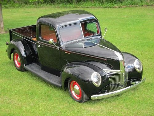 1940-41 ford pickup show winner