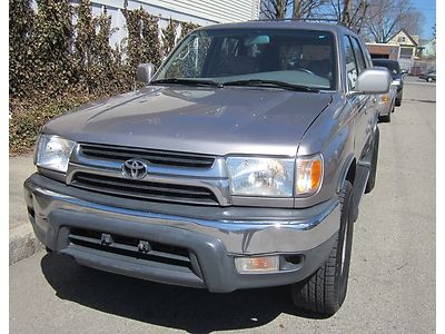 Srs 5 * 4x4 * 4 wheel drive * automatic * sunroof * no reserve