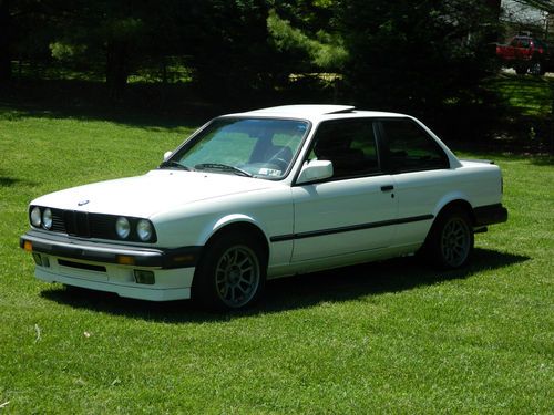 1987 bmw 325es base coupe 2-door 2.7l