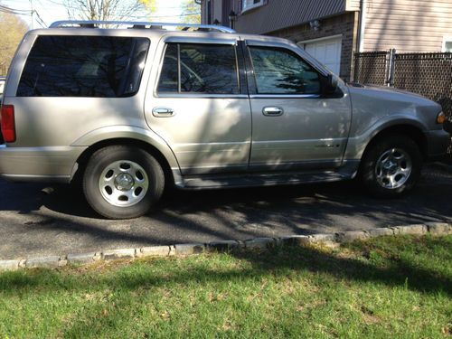 2001 lincoln navigator 4-door 5.4l