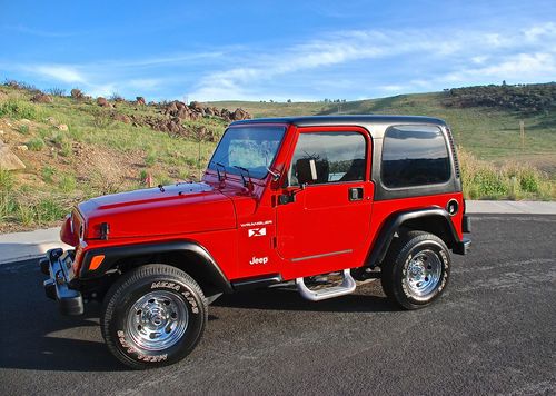 2002 jeep wrangler x sport utility 4.0l senior owned low miles