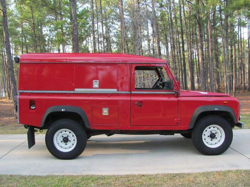 1984 land rover 110 - rare fire tender with 25k original miles