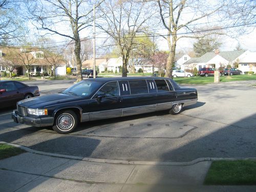 1993 cadilac  limousine privatly owned 54,400 original miles