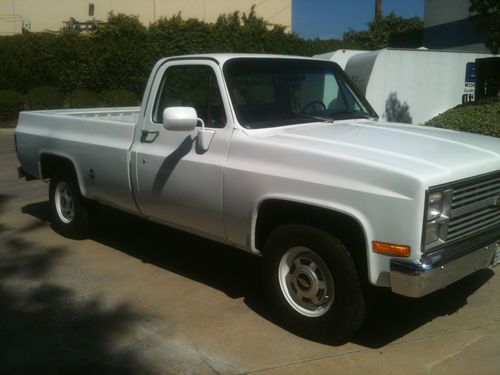 1984 chevrolet truck , classic ,