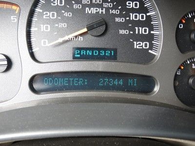 2004 CHEVROLET SILVERADO 2500HD DURAMAX DIESEL WITH ONLY 27,000 MILES ! MINT !, image 31