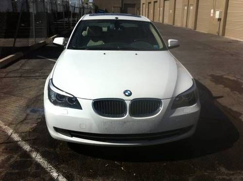 2010 bmw 528i base sedan 4-door 3.0l